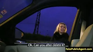 Linda rapariga sentou-se a Lamber ratas e gosta de comer Ratas filme pornô das africanas