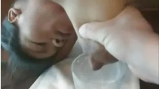 Loira filme pornô de homem com lambendo os peitos de sua bela namorada