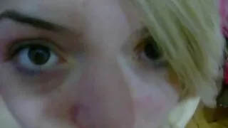 Um motorista filme de pornô homem elegante decidiu agradar sua namorada