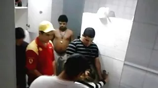 À beira da piscina Cunnilingus agir a partir de ver filme de pornô brasileiro duas maravilhosas namoradas