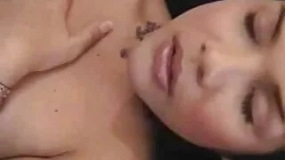 As alunas entregaram-se a um homem maduro filme pornô das nove