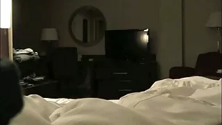 Relaxado e fez Cunnilingus menina no vídeo pornô grátis brasileiro chão
